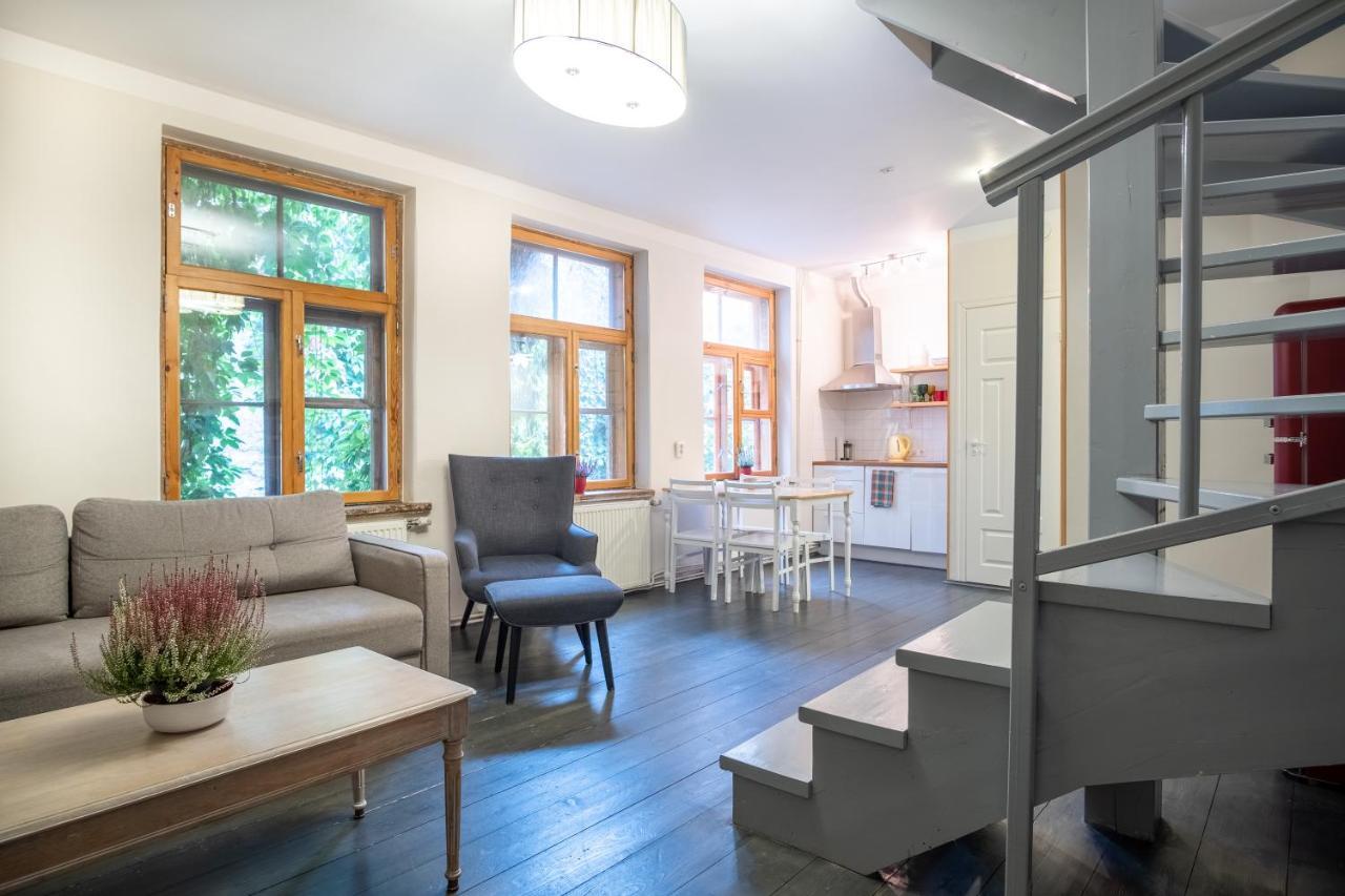 Dream Stay - Bright 2-Bedroom 2-Floor Old Town Apartment Tallinn Eksteriør billede