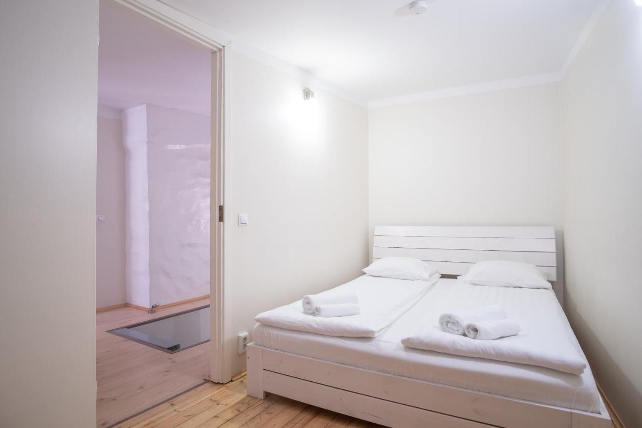 Dream Stay - Bright 2-Bedroom 2-Floor Old Town Apartment Tallinn Eksteriør billede