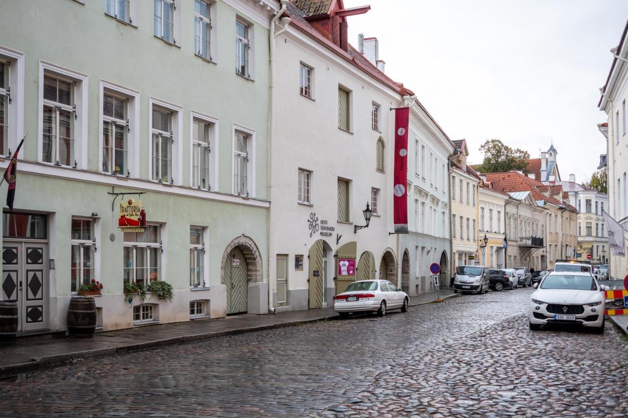 Dream Stay - Bright 2-Bedroom 2-Floor Old Town Apartment Tallinn Eksteriør billede